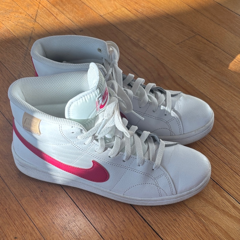 Nike Women's White and pink High-Top Sneakers